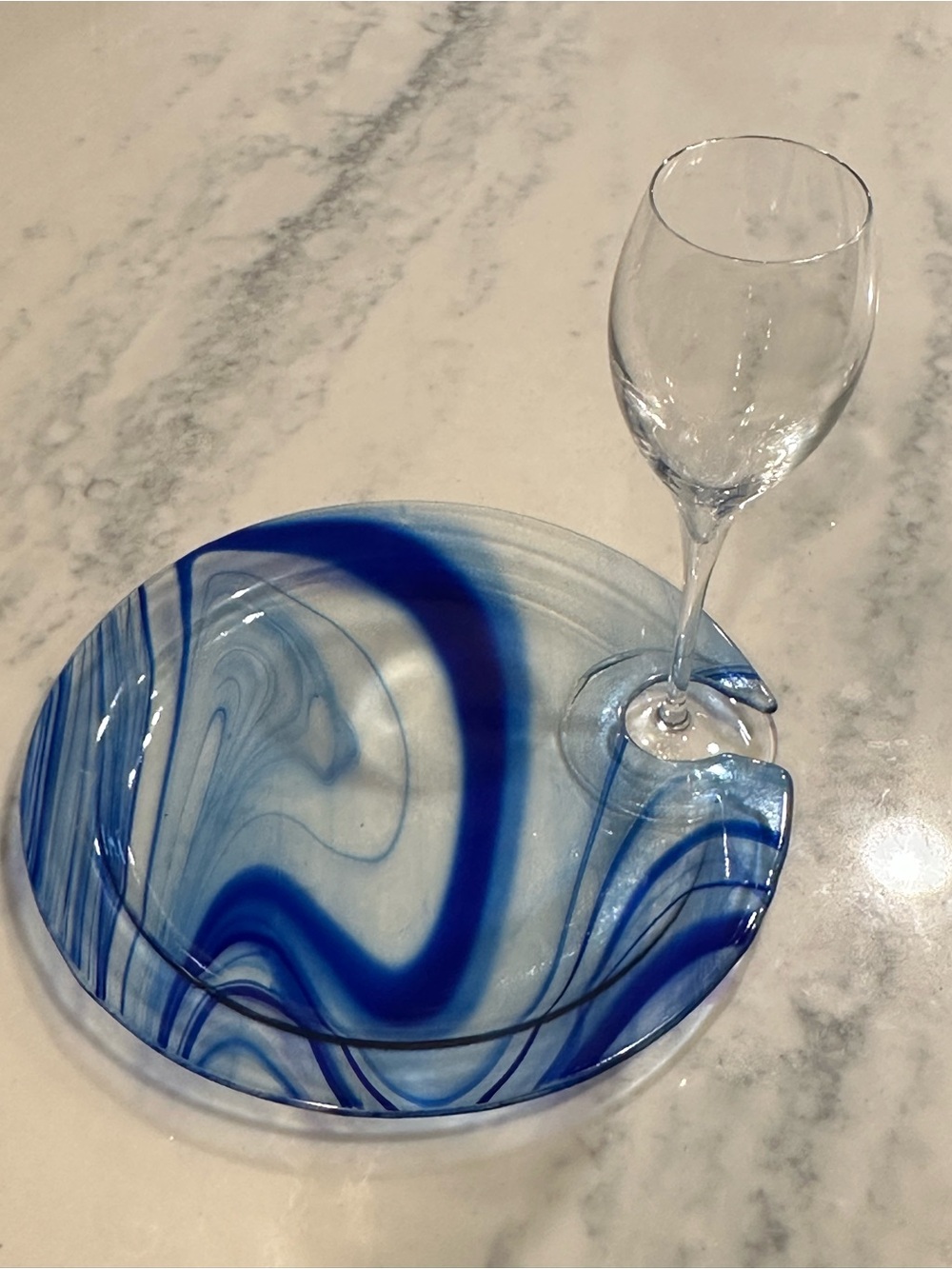 Set of 3 Blue Swirl Glass Wine Appetizer Plates with Stemware Holders